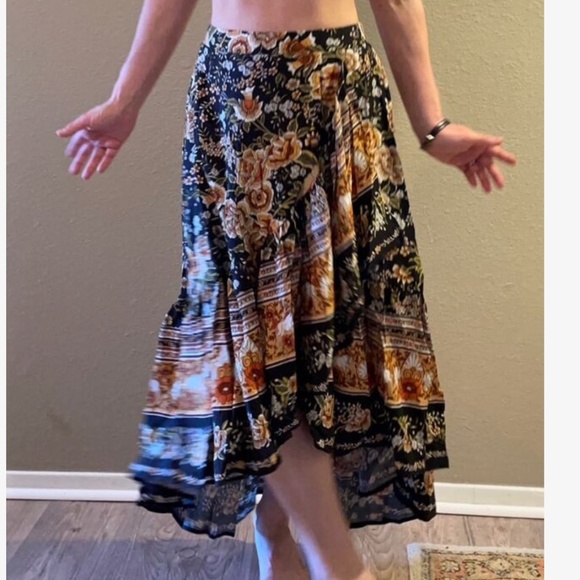 047 Bohemian Floral Paisley Print Ruffle Maxi Skirt - Picture 2 of 9